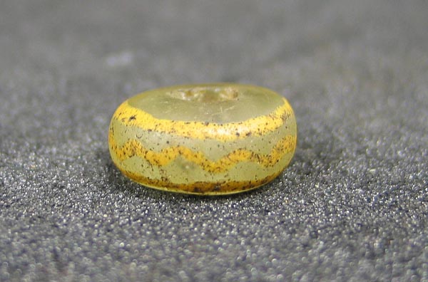 Adders bead or Glain Neidor