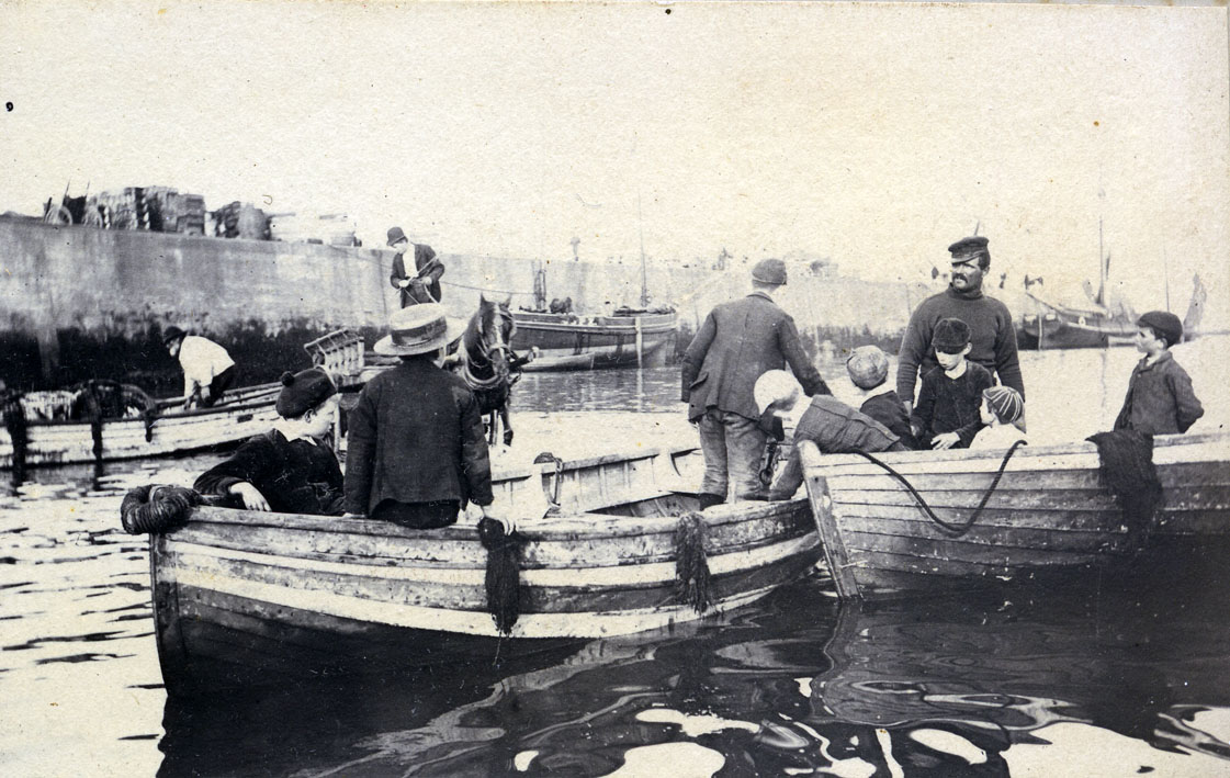 photograph album