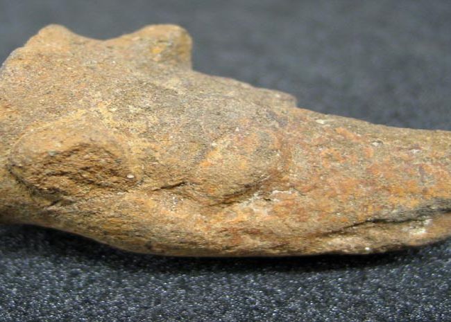 vessel attachment or head of figure with head of possible dog