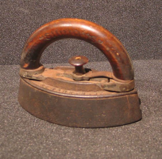 base of cold handle sad iron