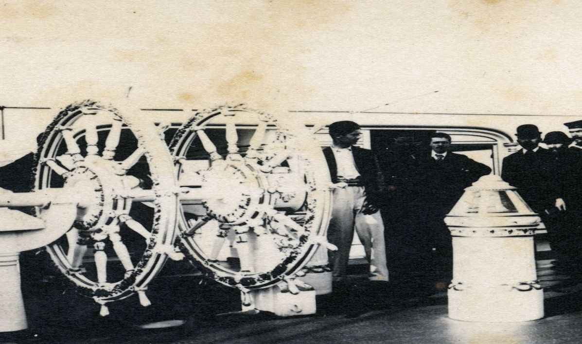 photograph album